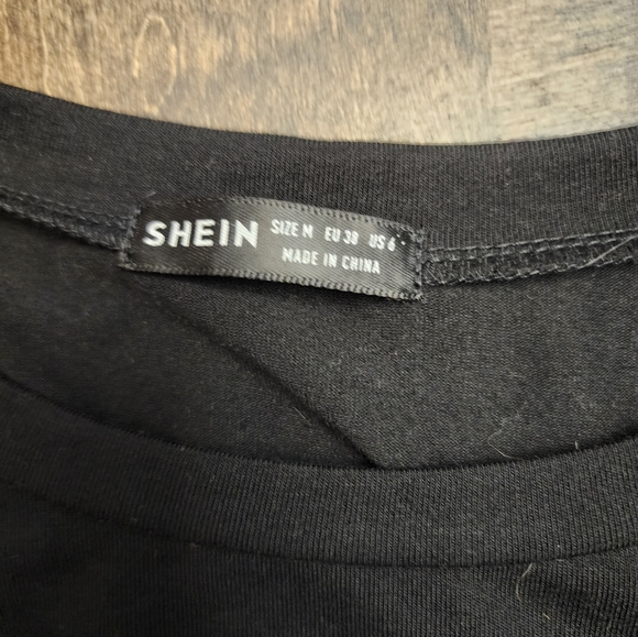 Long sleeve sparkly skull - Picture 3 of 3